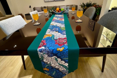 Table-Runner-Motif-Mawar