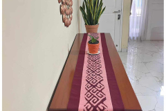 Tenun-NTT-Frame-Pink
