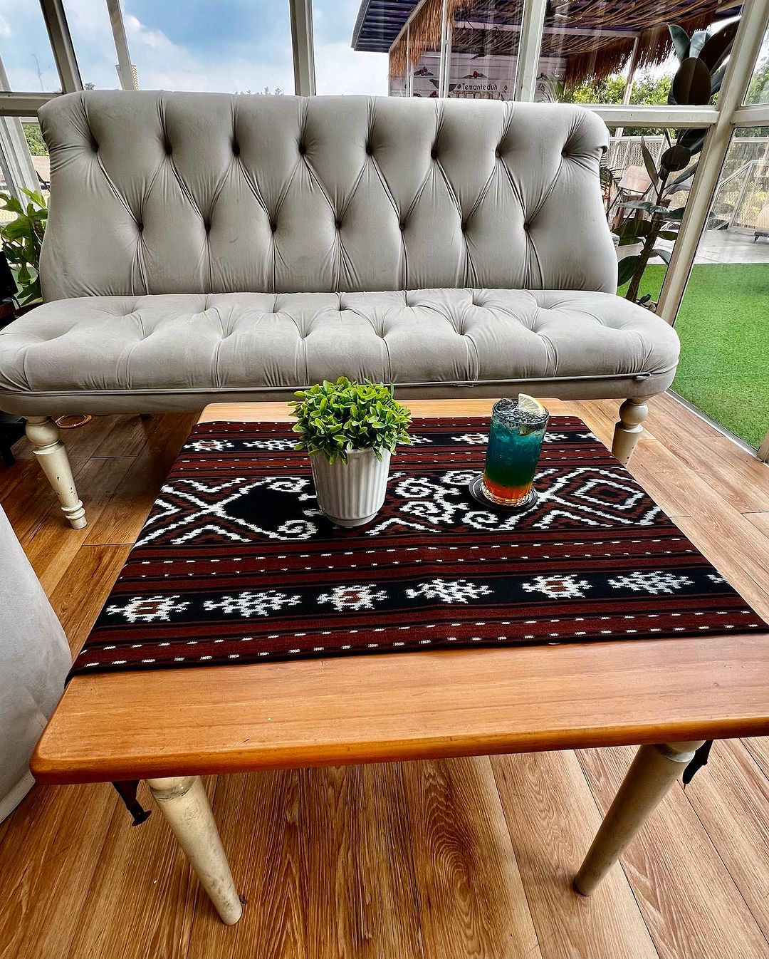 Table Runner Tenun NTT Istimewa Reversible