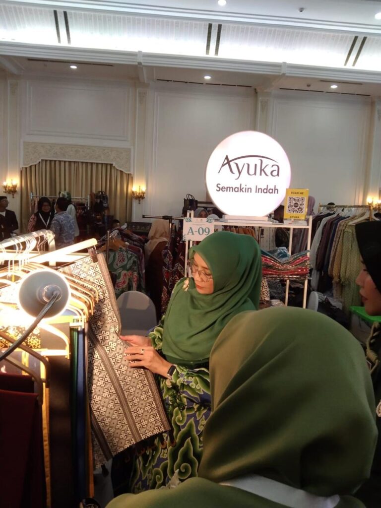 Ibu Wury Ma'ruf Amin Mengunjungi Ayuka