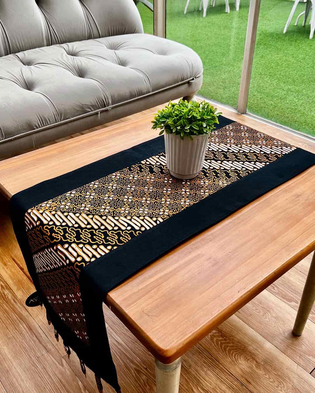 Table Runner Parang Istimewa Reversible