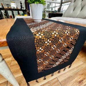 Table Runner Parang