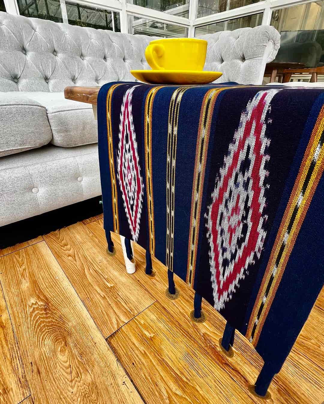 Table Runner Tenun NTT Nuansa Navy Elegan Reversible