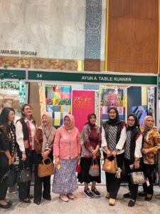 Ayuka Table Runner Dalam Inacraft