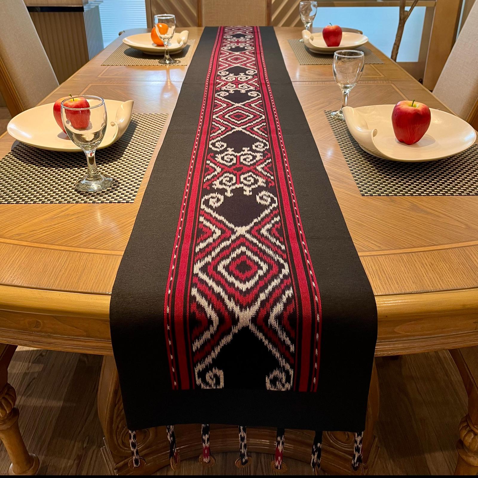 Table Runner Tenun NTT
