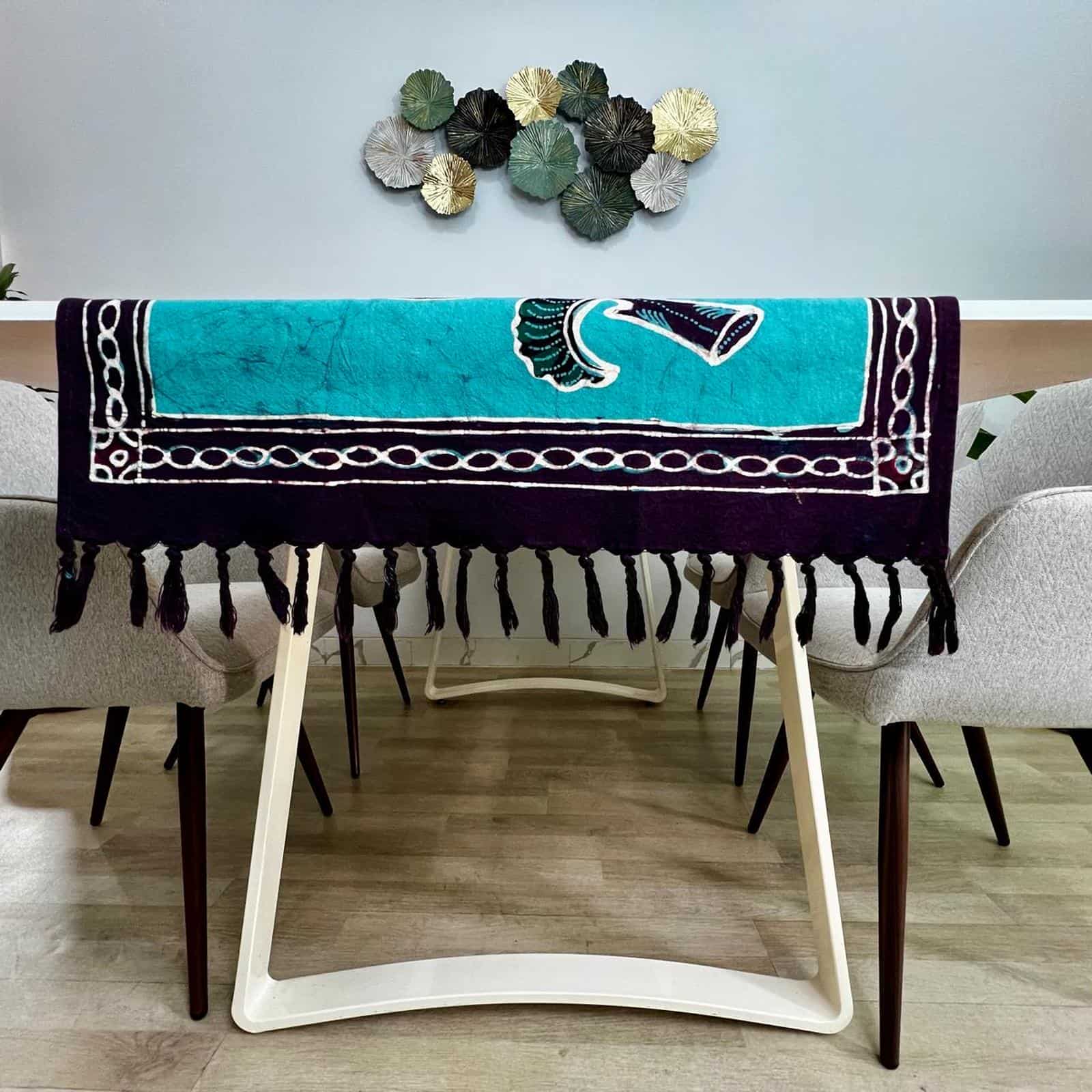 Taplak Meja Persegi Batik