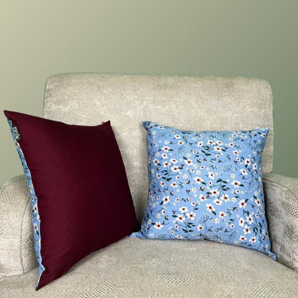 Sarung Bantal Sofa Motif Bunga Melati