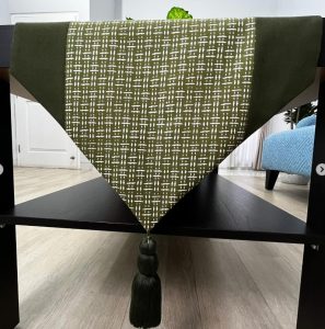 Table Runner Motif Anyaman Hijau 2