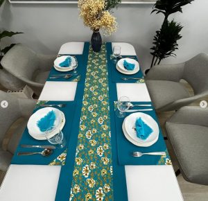 Table Runner Motif Kembang Sepatu Tosca 2