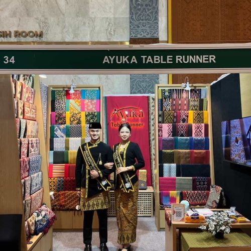 Ayuka Table Runner Berpartisipasi Dalam Inacraft