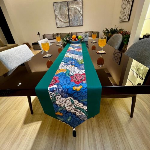 Table Runner Motif Mawar